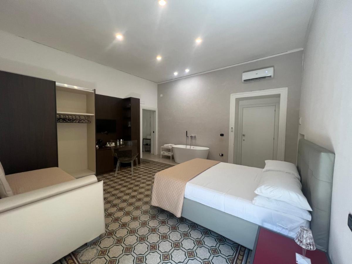 La Piazza Suite Νάπολη Εξωτερικό φωτογραφία