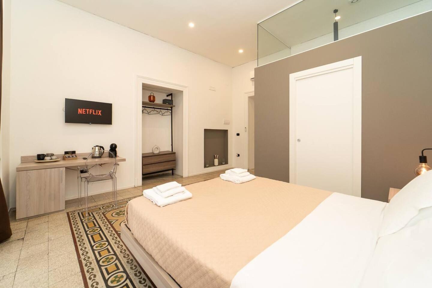 La Piazza Suite Νάπολη Εξωτερικό φωτογραφία